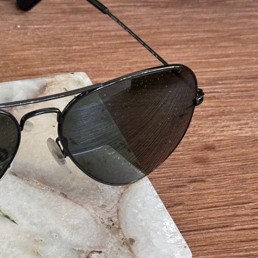 Ray-Ban Classic Black Aviator Metal Sunglasses 3025 135 53 14 unisex - Picture 6 of 9